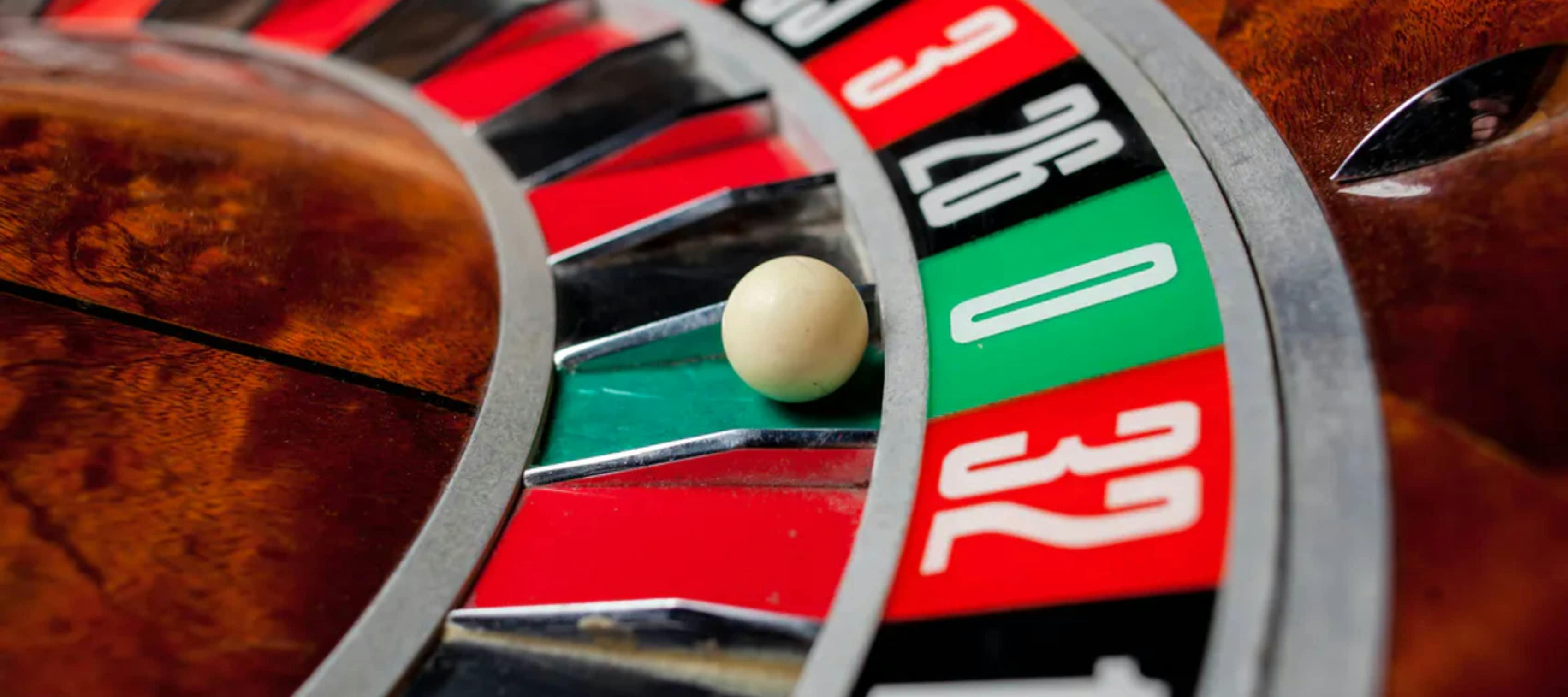 Differences between a European and US roulette wheel 